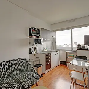 Logement Pour 4 Pers Proche Des Buttes Chaumont Apartment Paris